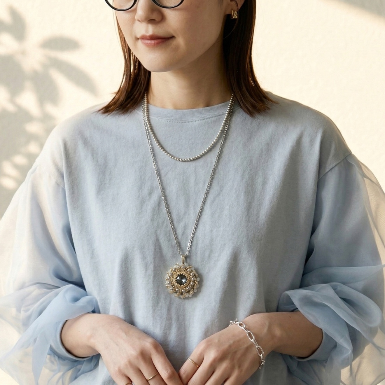 【一点もの】凛とした銀の花。フルール・ビーズステッチネックレス 55cm 卒業式 入学式 ハンサム