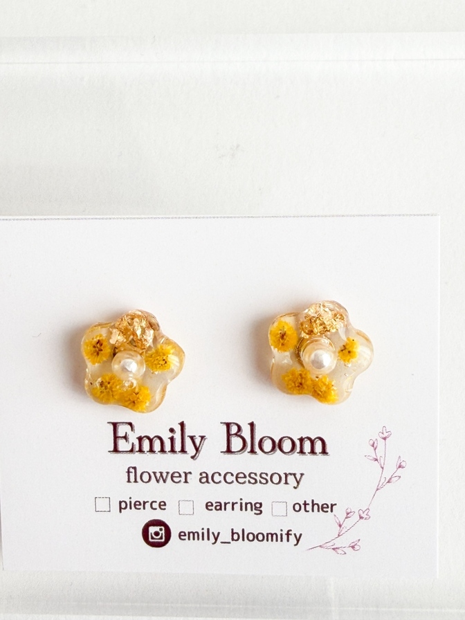【ハンドメイド】ミモザ ピアス イヤリング｜春 ドライフラワー レジン 小花 
