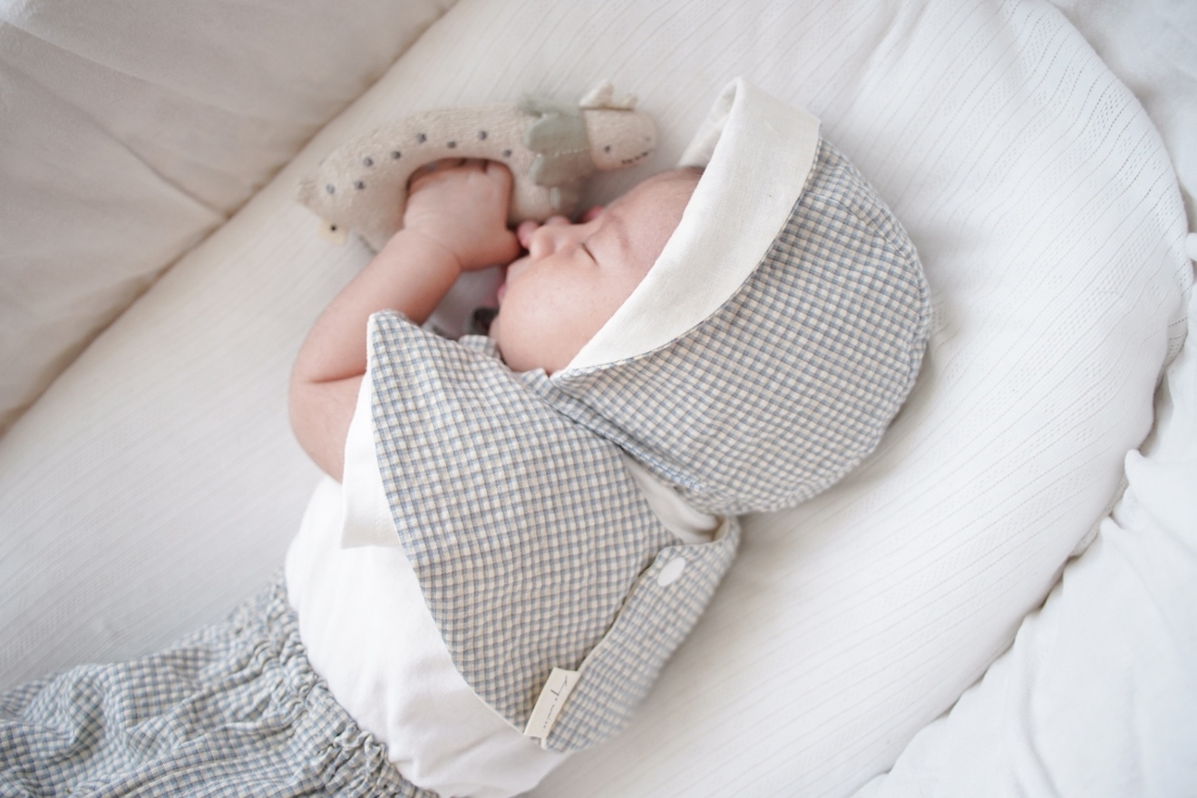 ベビーボンネット ブルーチェック🫐 3ヶ月-6ヶ月