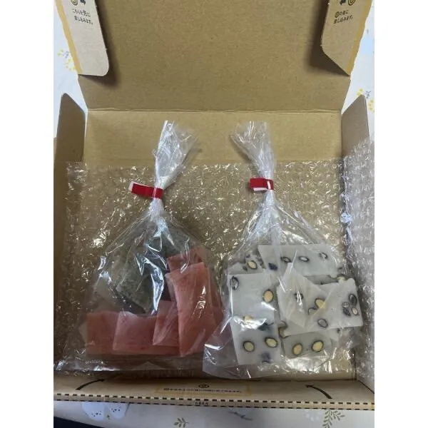 感謝🙏今シーズン完売
１２月中頃から再販予定

🩷農家の手作りかきもち🩷
（あおさ・白・エビ／黒豆）