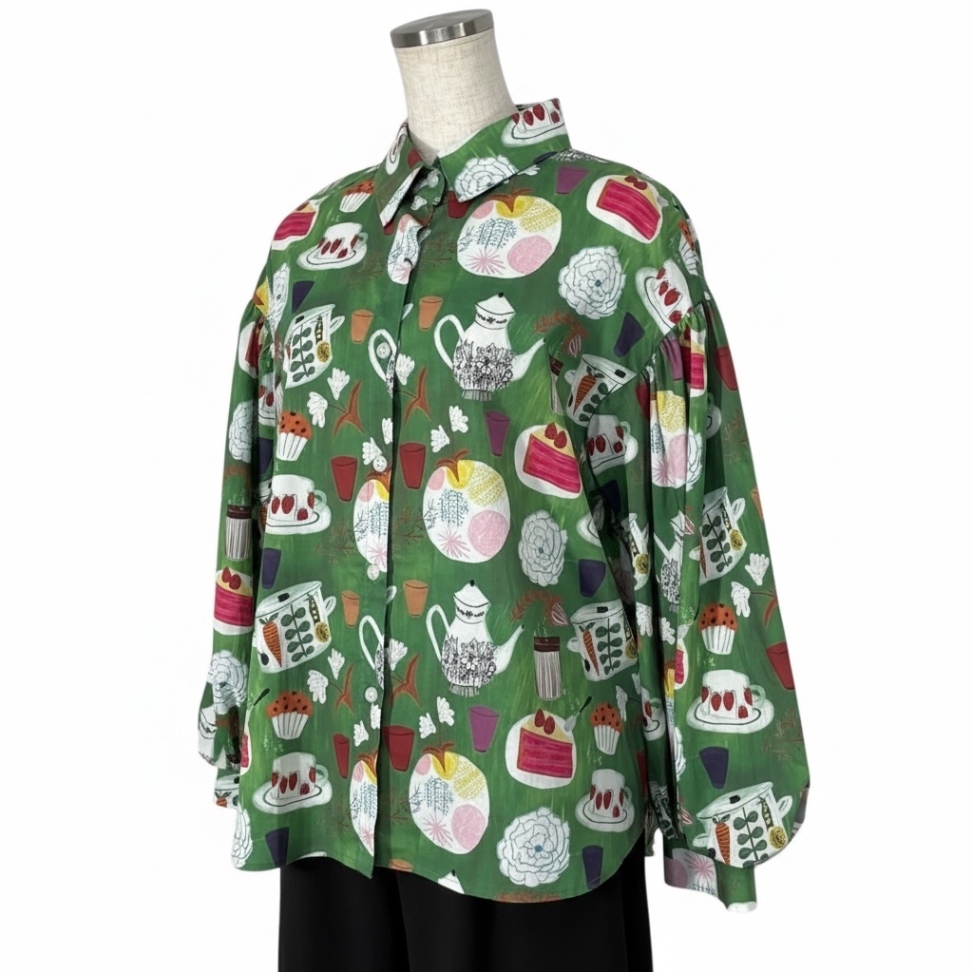 ◆大人の遊び柄ブラウス◆ボリュームバルーンスリーブ◆綿100%◆M〜Lサイズ　羽織り