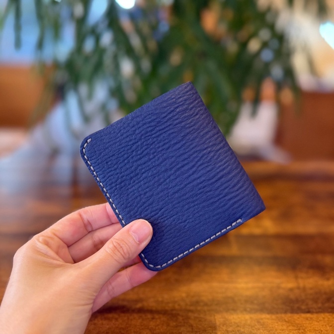 【蝦夷鹿革】家計管理Wallet／ブルー／学長仕様