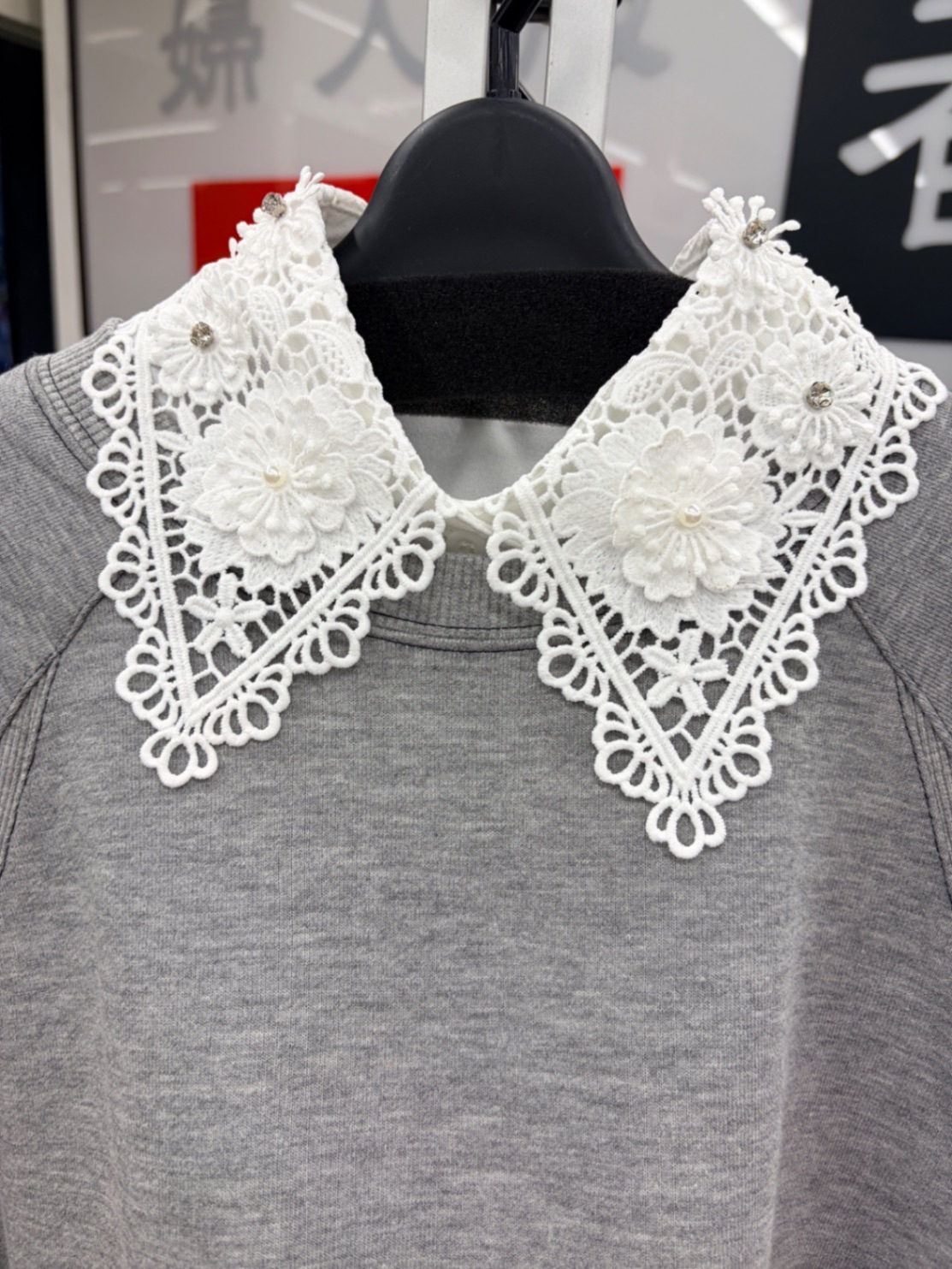 シアー花柄刺繍 付け襟 ビジュー付き ホワイトオーガンジー刺繍フラワー