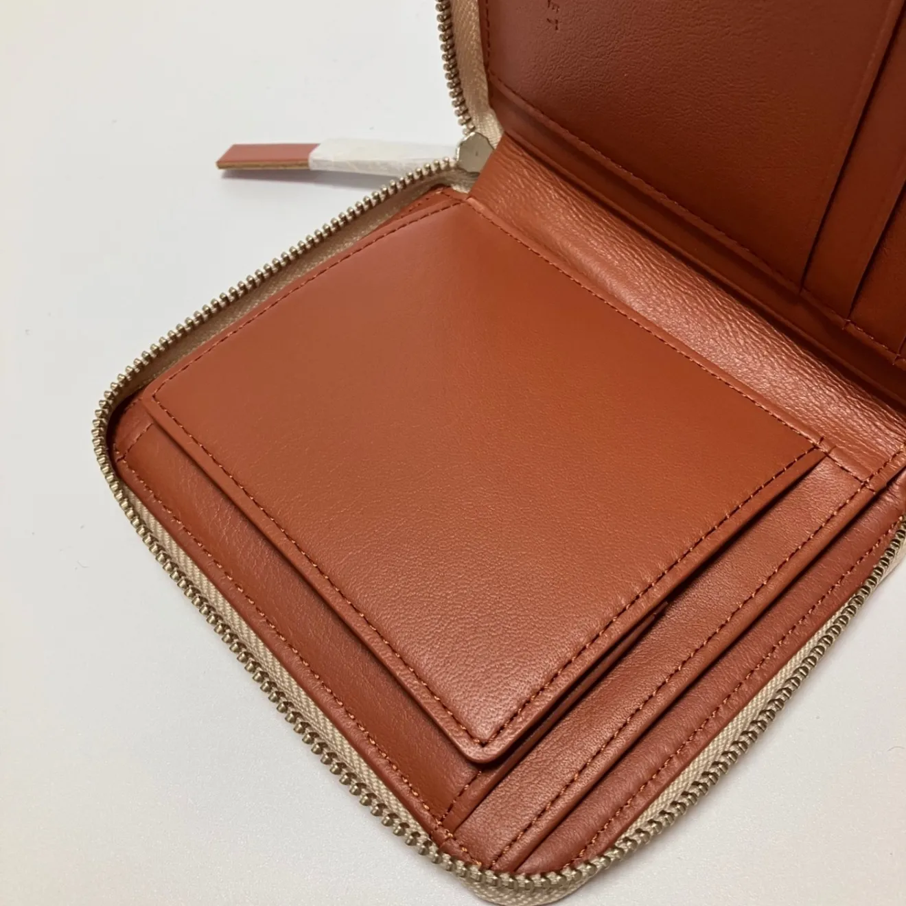 未使用 マーガレットハウエルアイデア 折り財布 財布 二つ折り財布 本革 レザー レディース