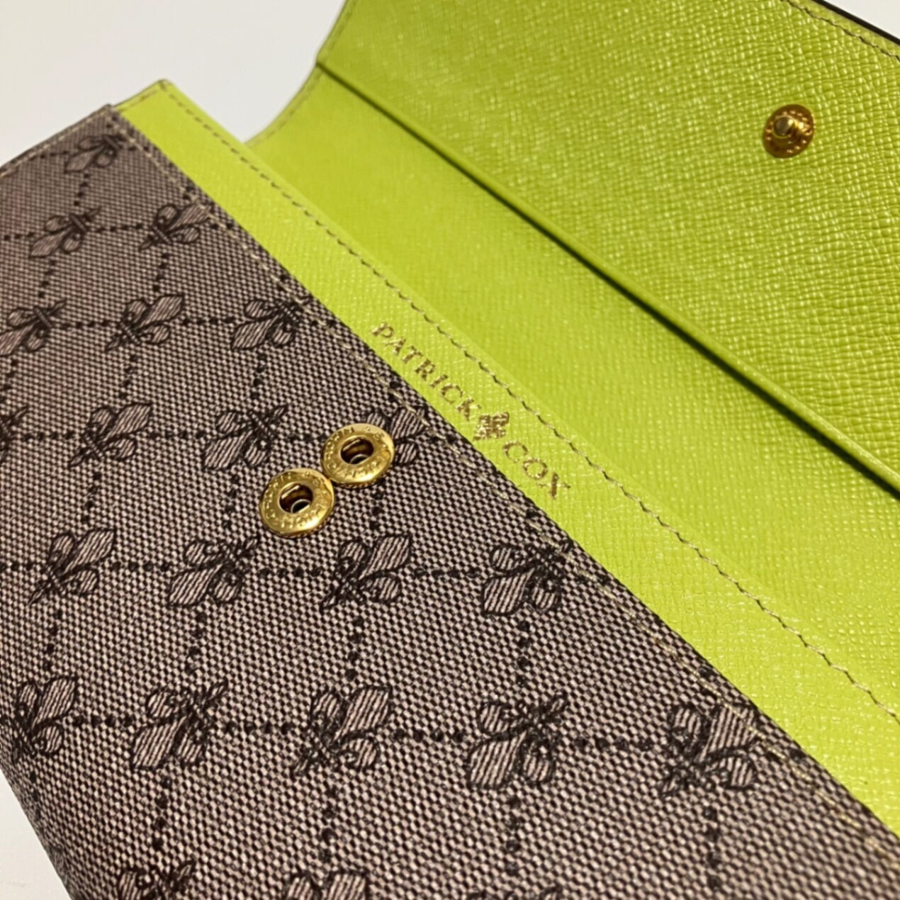 未使用 パトリックコックス 長財布 財布 レディース ライムグリーン レディース PXLW7LT1
