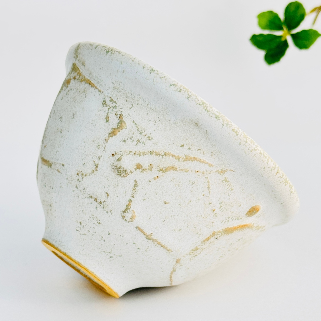 マットな釉薬のぽってり小鉢「でいとの記憶」