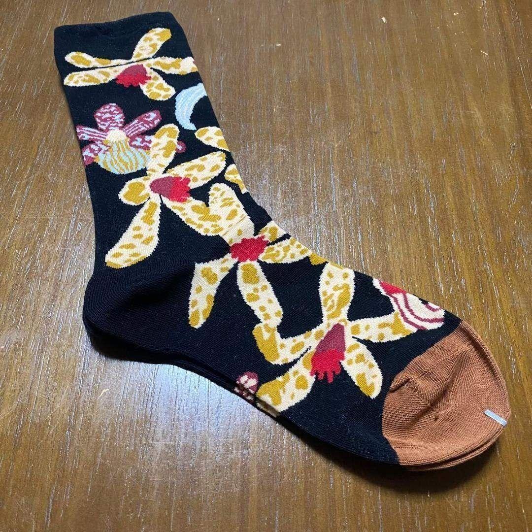 ★アート柄ソックス★ アート柄 ソックス 22〜25 黒 花柄 北欧柄 no.005