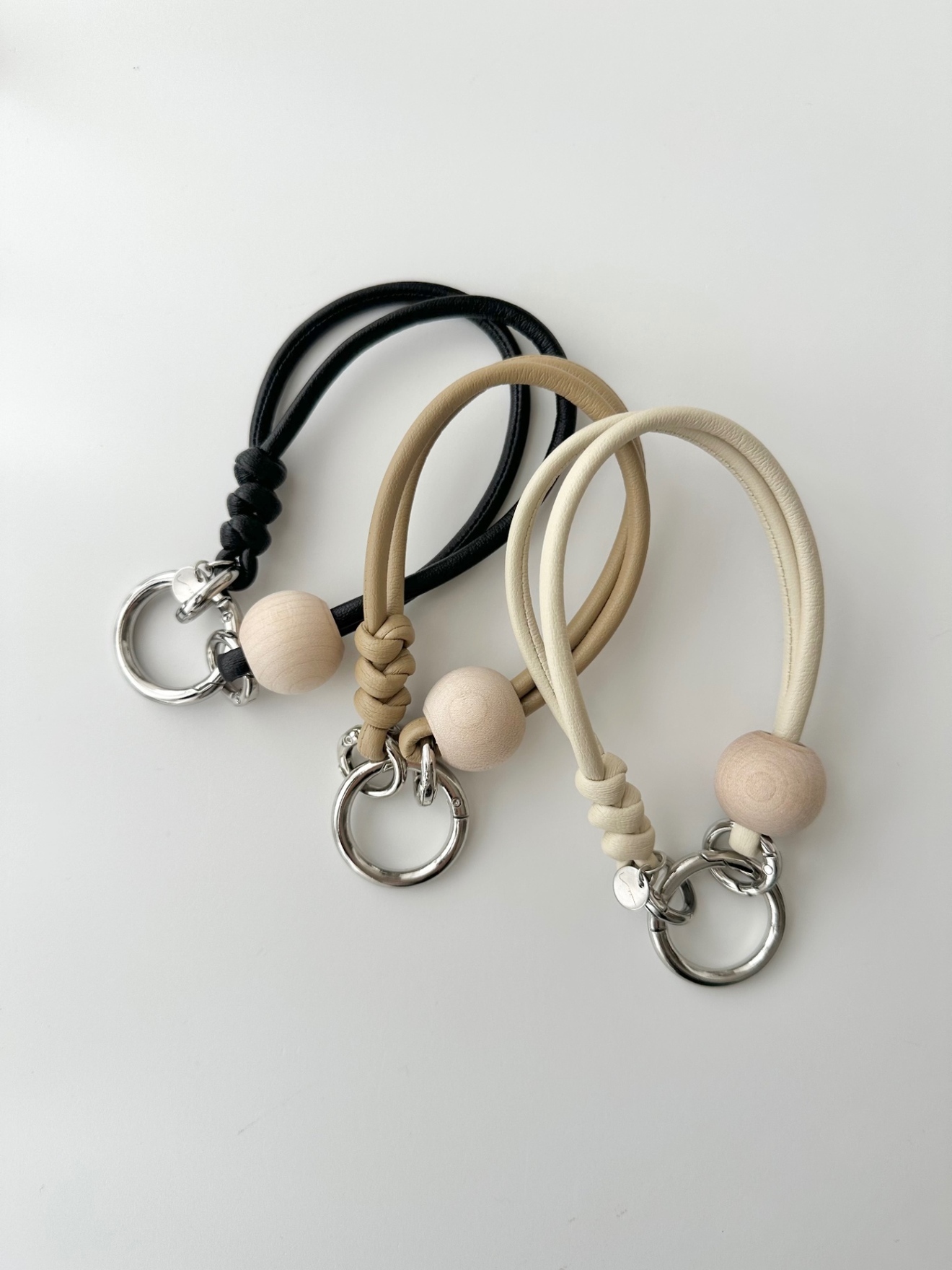 【ブラック】スマホハンドストラップ