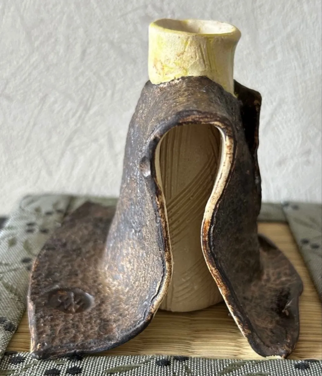 一輪挿し(金彩) 花器 花瓶 陶器 受賞作家 手作り 一点物 ②