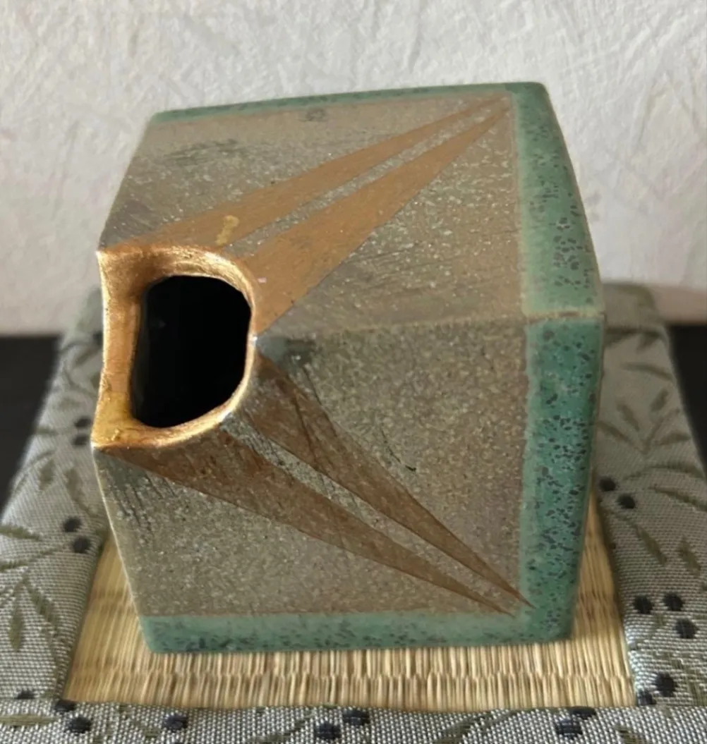 花瓶(四角.キューブ.小) 花器 陶器 器 受賞作家 手作り 一点物 ⑤