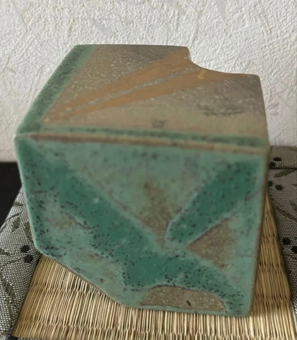 花瓶(四角.キューブ.小) 花器 陶器 器 受賞作家 手作り 一点物 ⑤