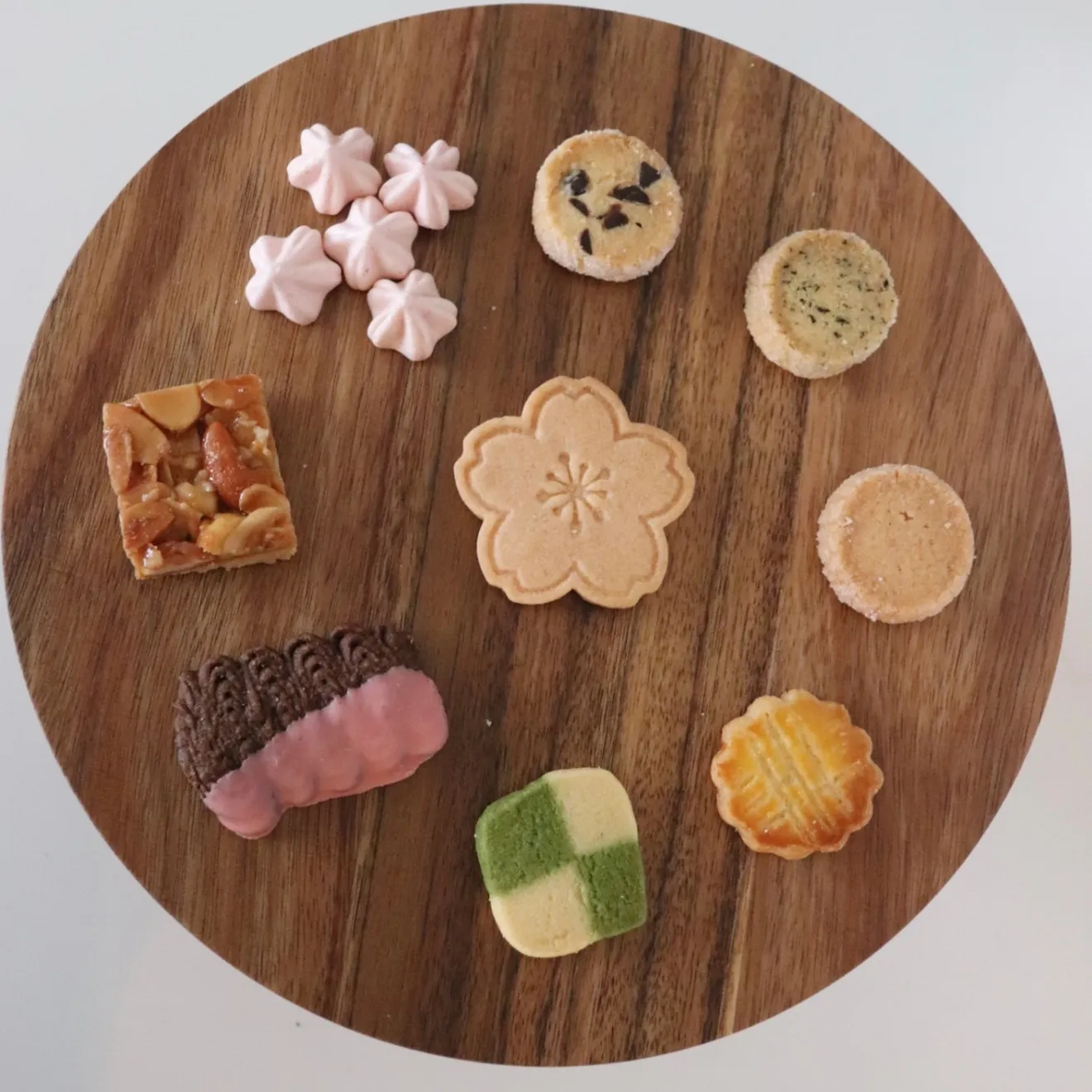 【季節限定】9種類のクッキーが詰まった春のクッキー缶🌸