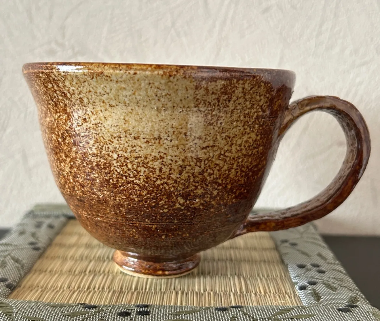 コーヒーカップ(ワラ白) 器 陶器 和食器 受賞作家 手作り 一点物 ⑮