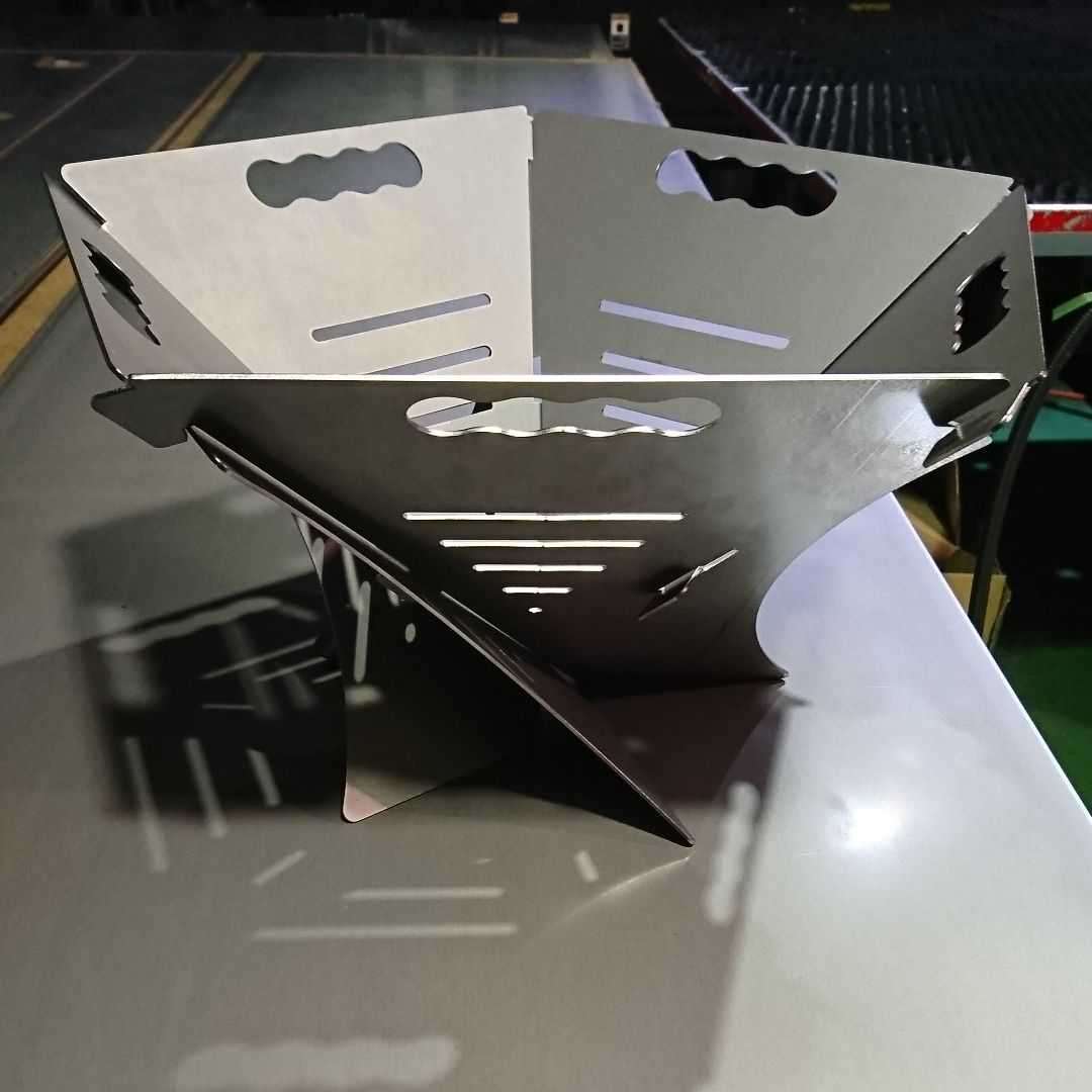 【SICHI製】3・4・5角形に可変！組み立て式 焚き火台 5枚組 鉄製 / キャンプ・焚き火