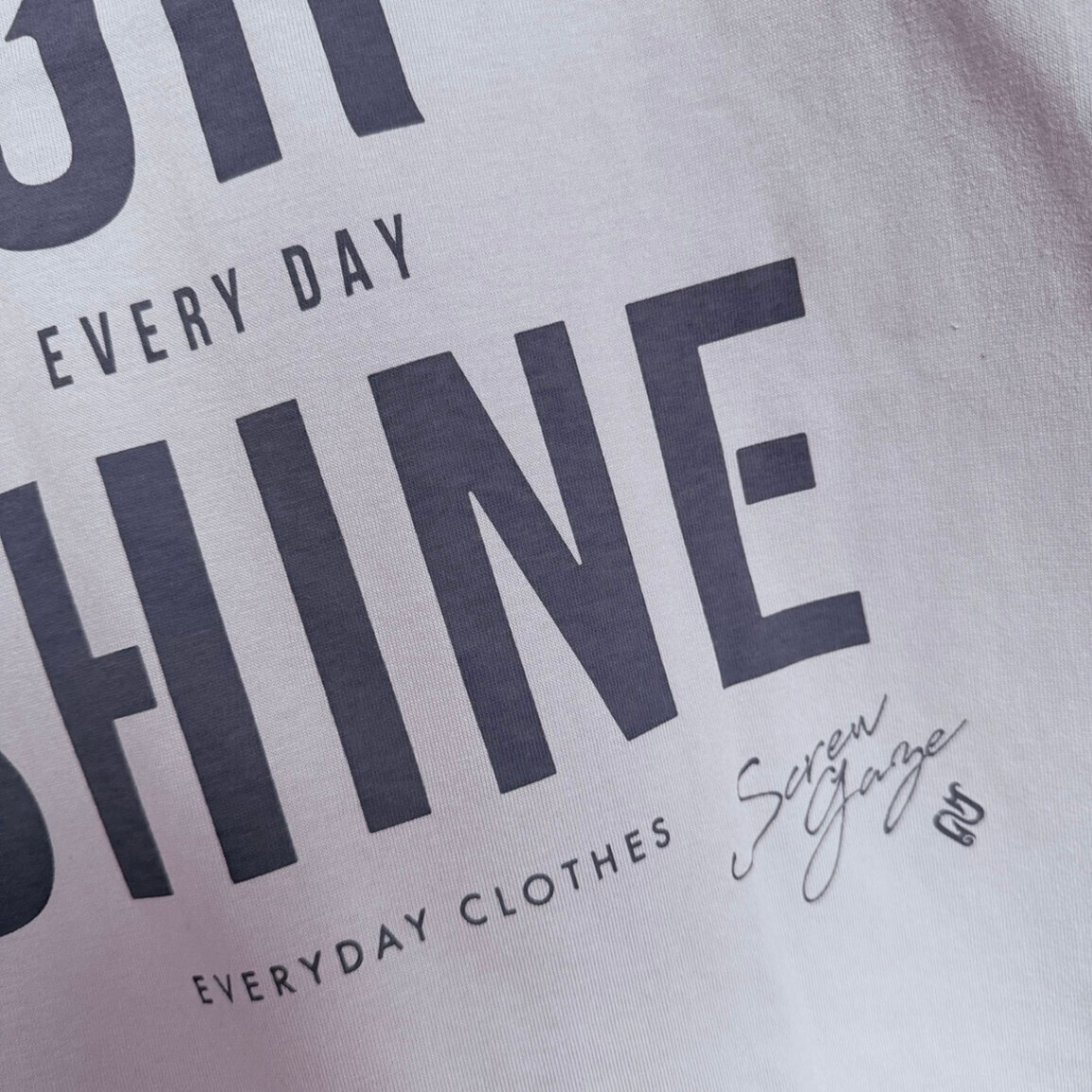 【残り2点】ロゴTシャツ｜フロストパープル｜ユニセックス｜少量生産