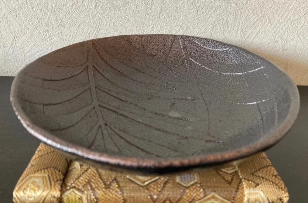 丸皿(油滴天目) 小皿 皿 器 和食器 陶器 受賞作家 手作り 一点物 ⑲