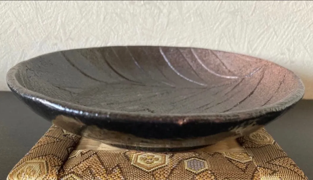丸皿(油滴天目) 小皿 皿 器 和食器 陶器 受賞作家 手作り 一点物 ⑲