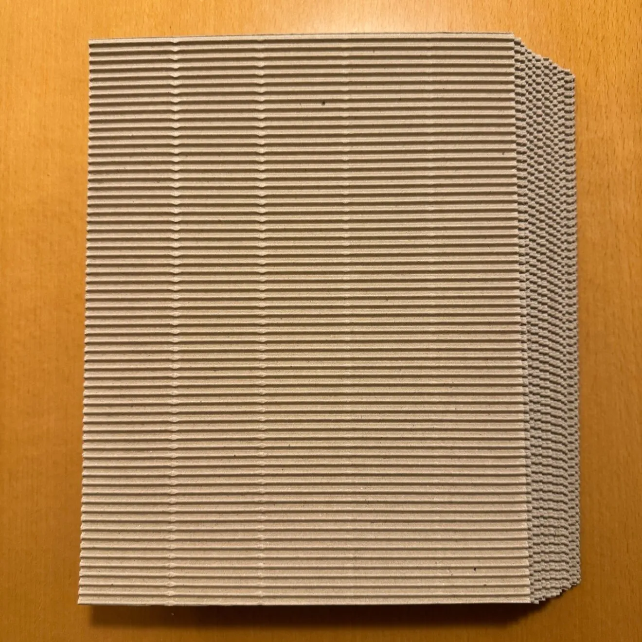 片面ダンボール　片ダン　3mm厚　235ｍｍ×300ｍｍ　カット16枚