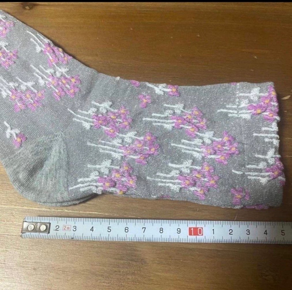 ★アート柄ソックス no.096★ 22〜25 レディース 個性的 北欧柄 おしゃれ 靴下 グレー