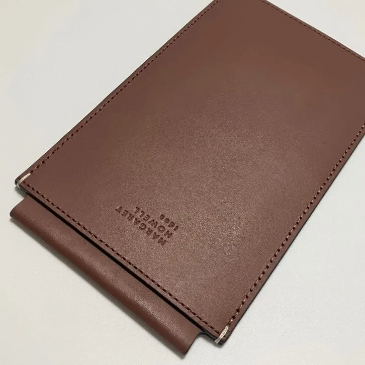 未使用 マーガレットハウエルアイデア スマホショルダー スマホポーチ レディース 本革 レザー
