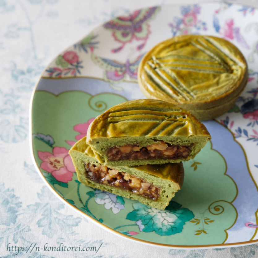 【マッチャ エンガディナーヌストルテ】
　クルミのタルト菓子〈抹茶〉（6個セット）