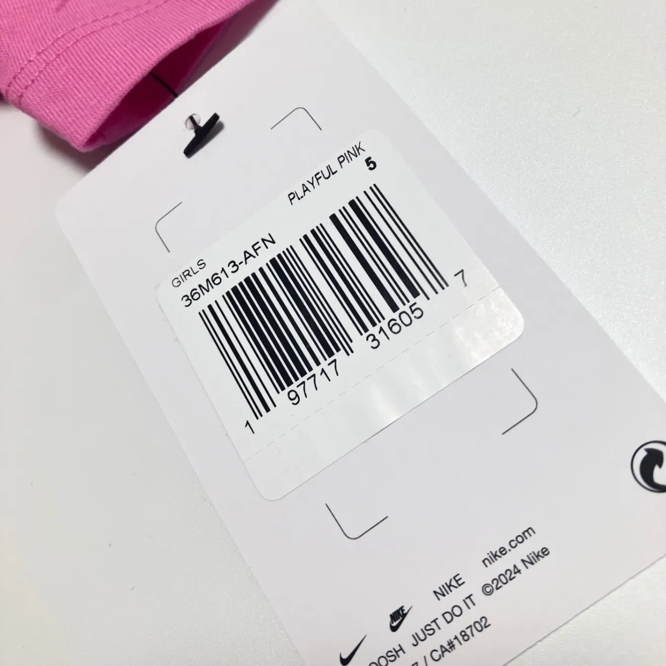 新品 NIKE ナイキ 半袖 Tシャツ シャツ  春 夏 ピンク 女の子 キッズ 子供服 105cm