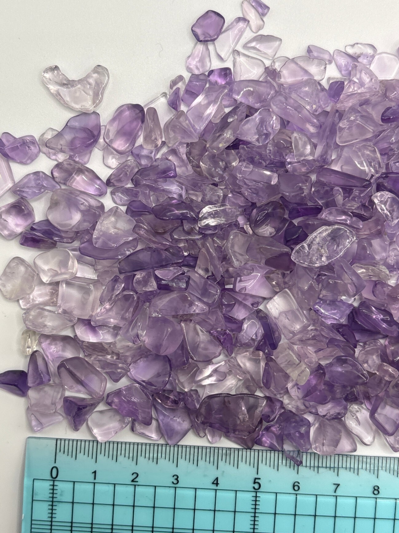 〜優雅な癒しをもたらすラベンダーアメジスト〜  
ブラジル産　ラベンダーアメジスト　さざれ石100g