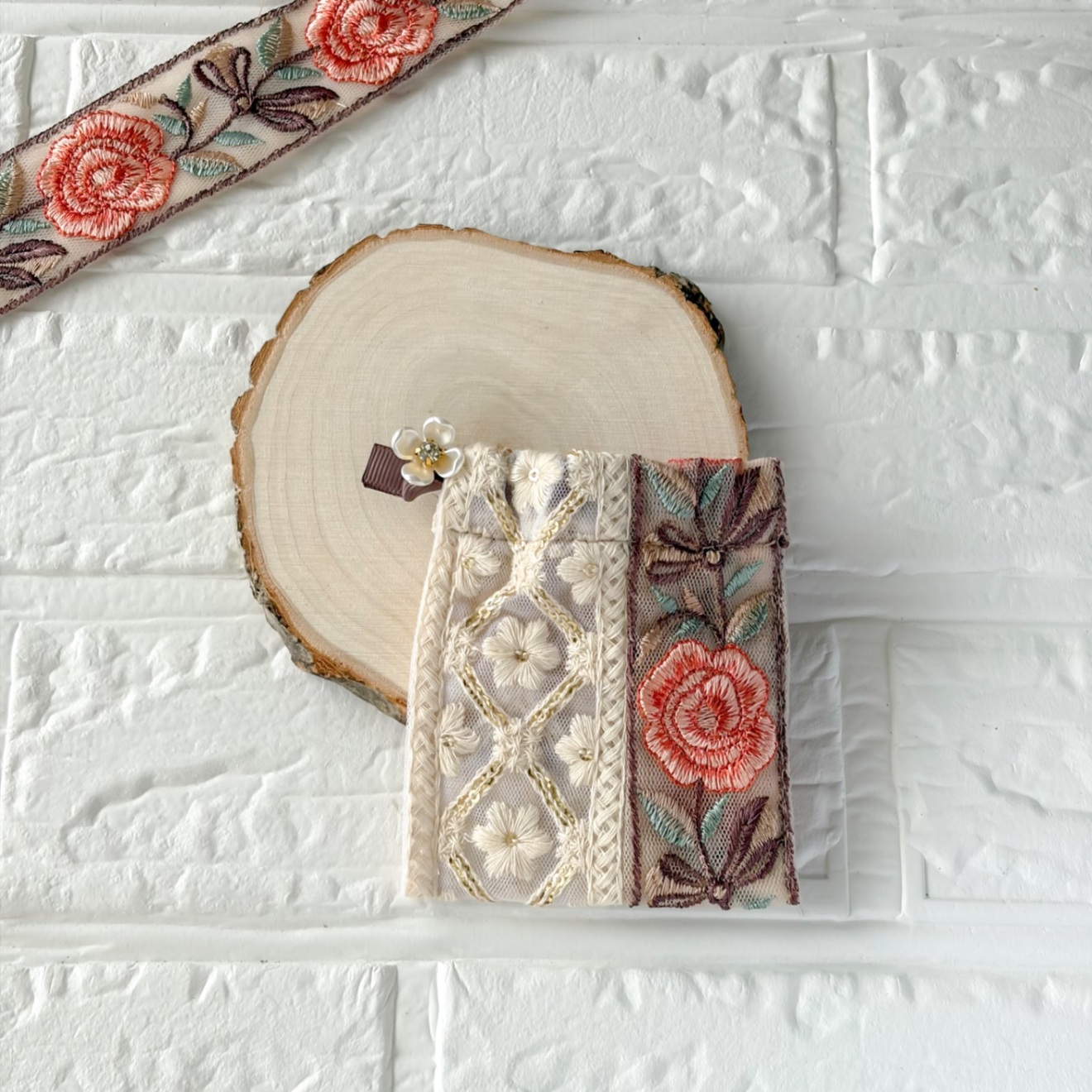 338 インド刺繍リボン　オレンジ　バラ