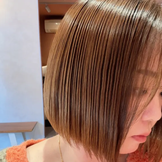 〖パサつく毛先にツヤとまとまり〗ロータス香るヘアオイル｜te•o