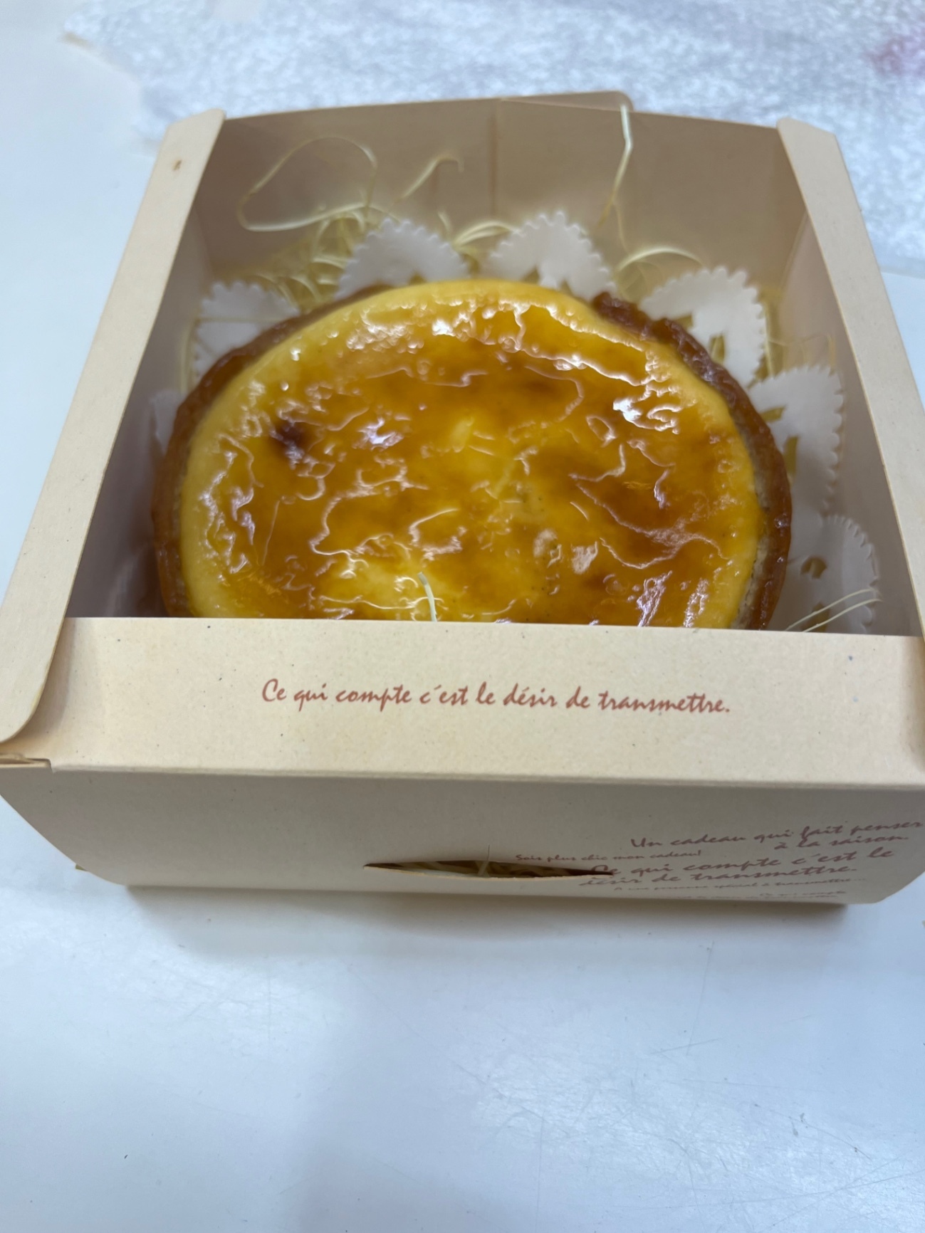 ［初出品］送料込み価格ニューヨークチーズケーキワンホール（ショートニング不使用）