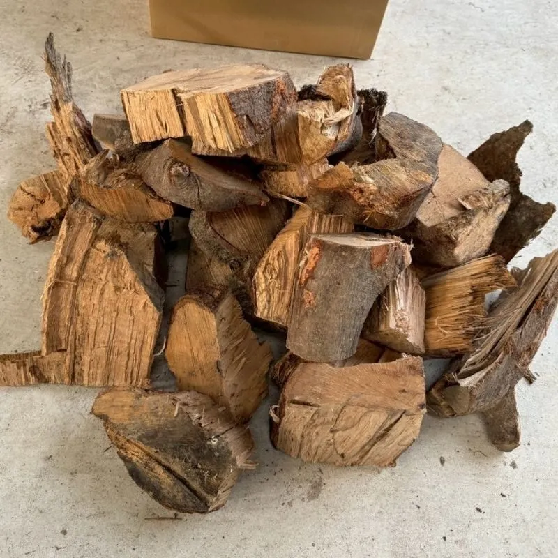 薪 鹿児島産 コロ薪（訳あり）16〜18kg｜広葉樹・焚き火向け お得用 アウトドア ソロキャン