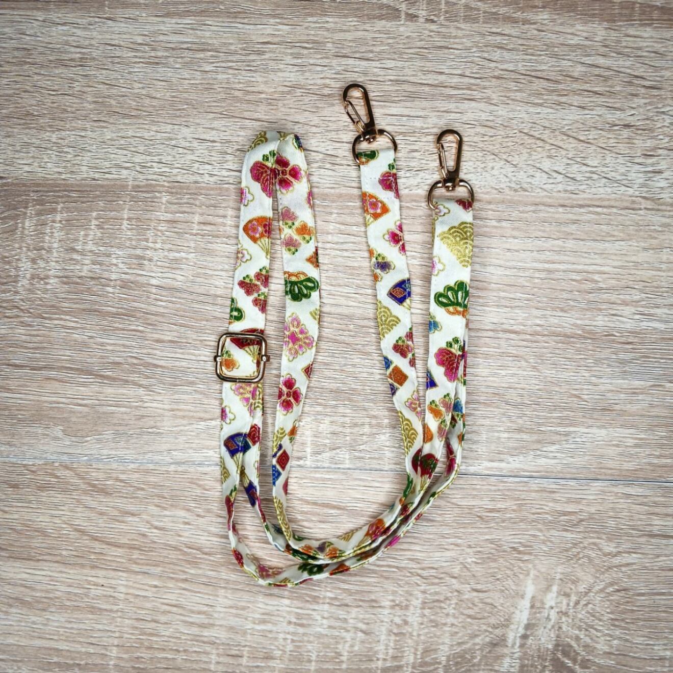 和柄ショルダーバッグ＆ミニファスナーポーチ セット｜神社仏閣めぐりに｜和柄「吉祥小紋・白」