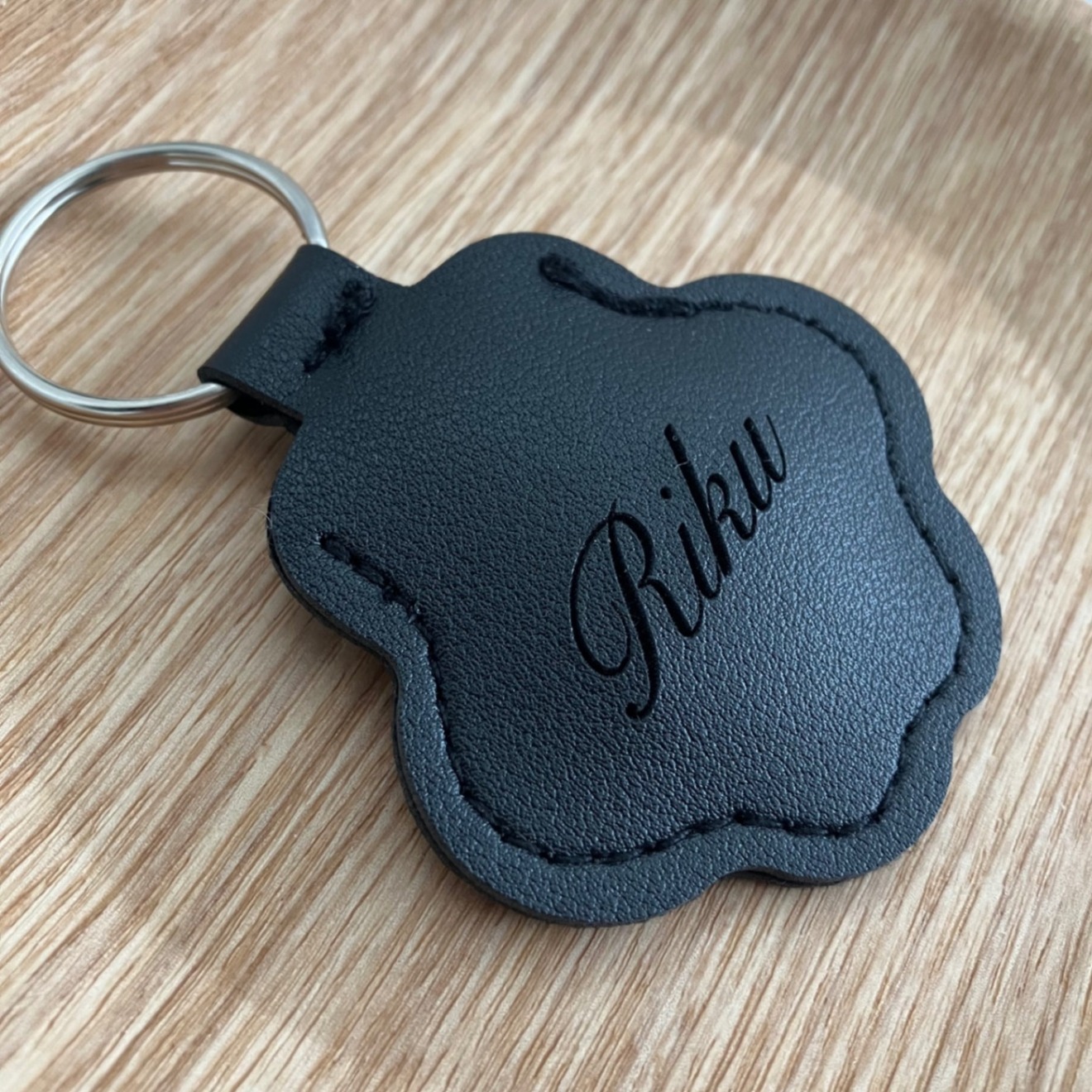 新色追加！【背面文字入れ無料】ワンちゃんネコちゃん　メモリアルキーホルダー🐾