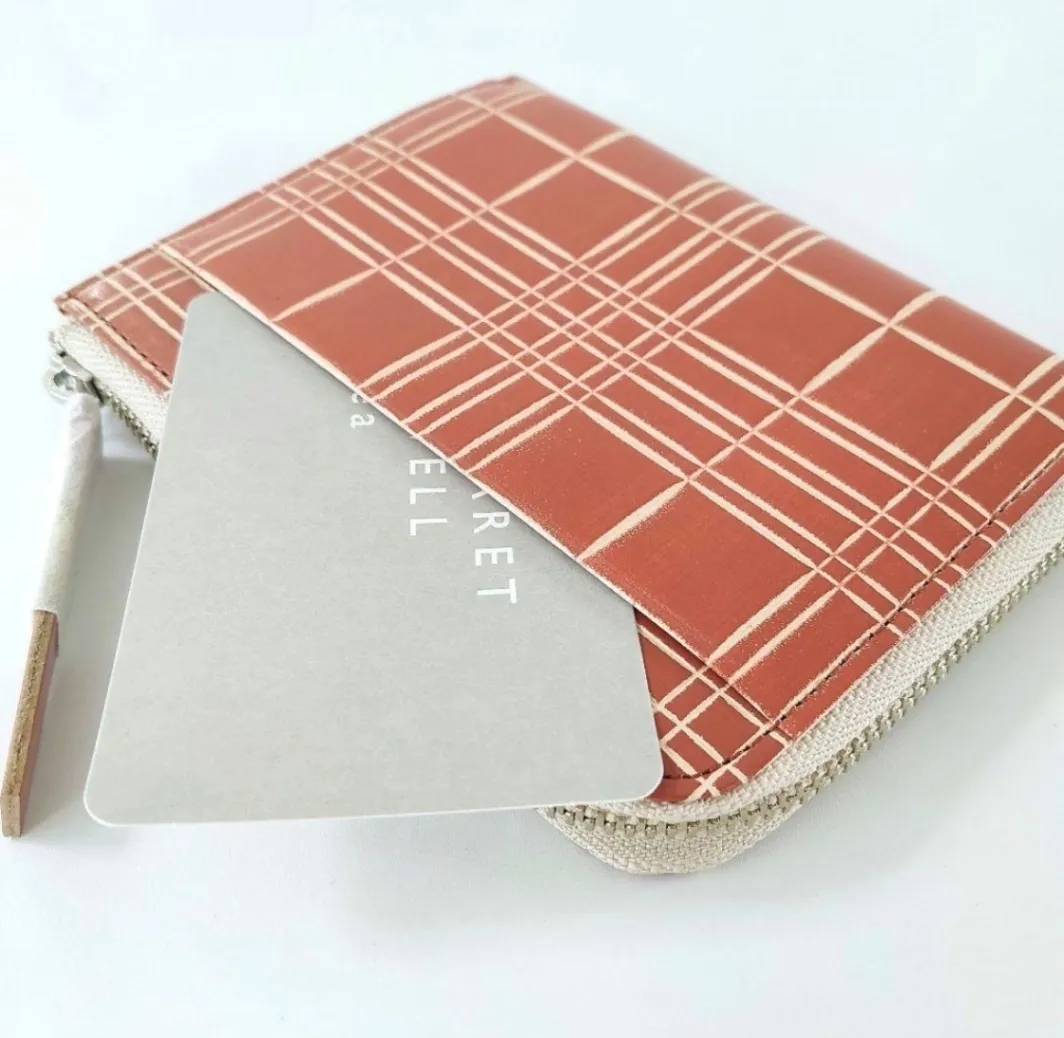 新品　MARGARET HOWELL idea レザーウォレット　コインケース　スリム財布