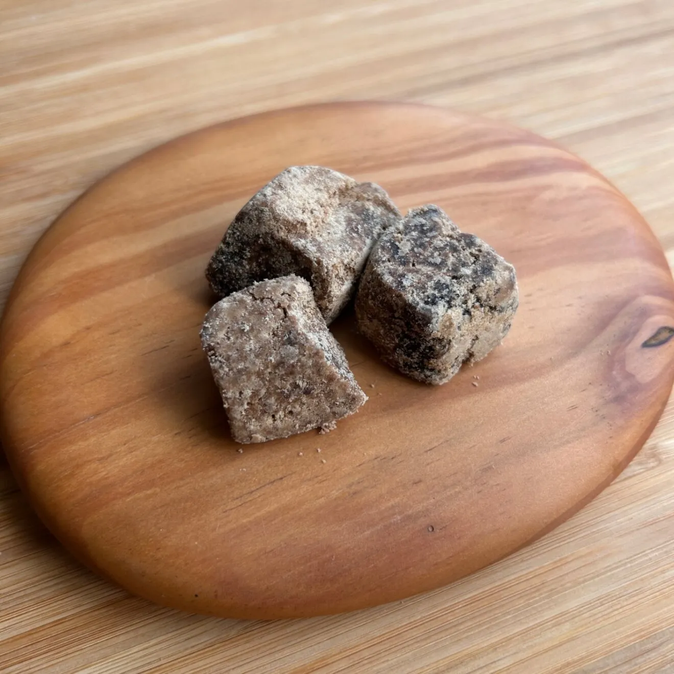 【波照間島産】沖縄黒糖 180g｜日本最南端の島から届く 濃厚な甘さ