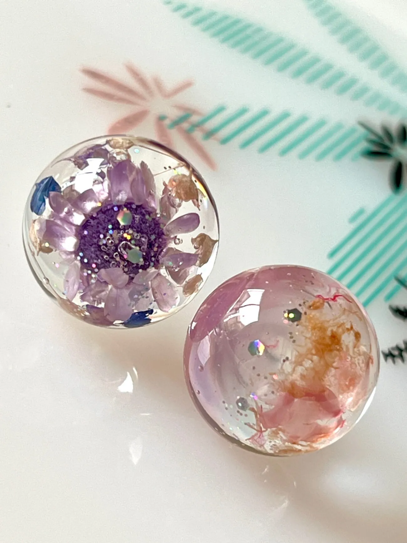 左右違い🌸ドライフラワー入りピアス【リベポ払い歓迎🎉】