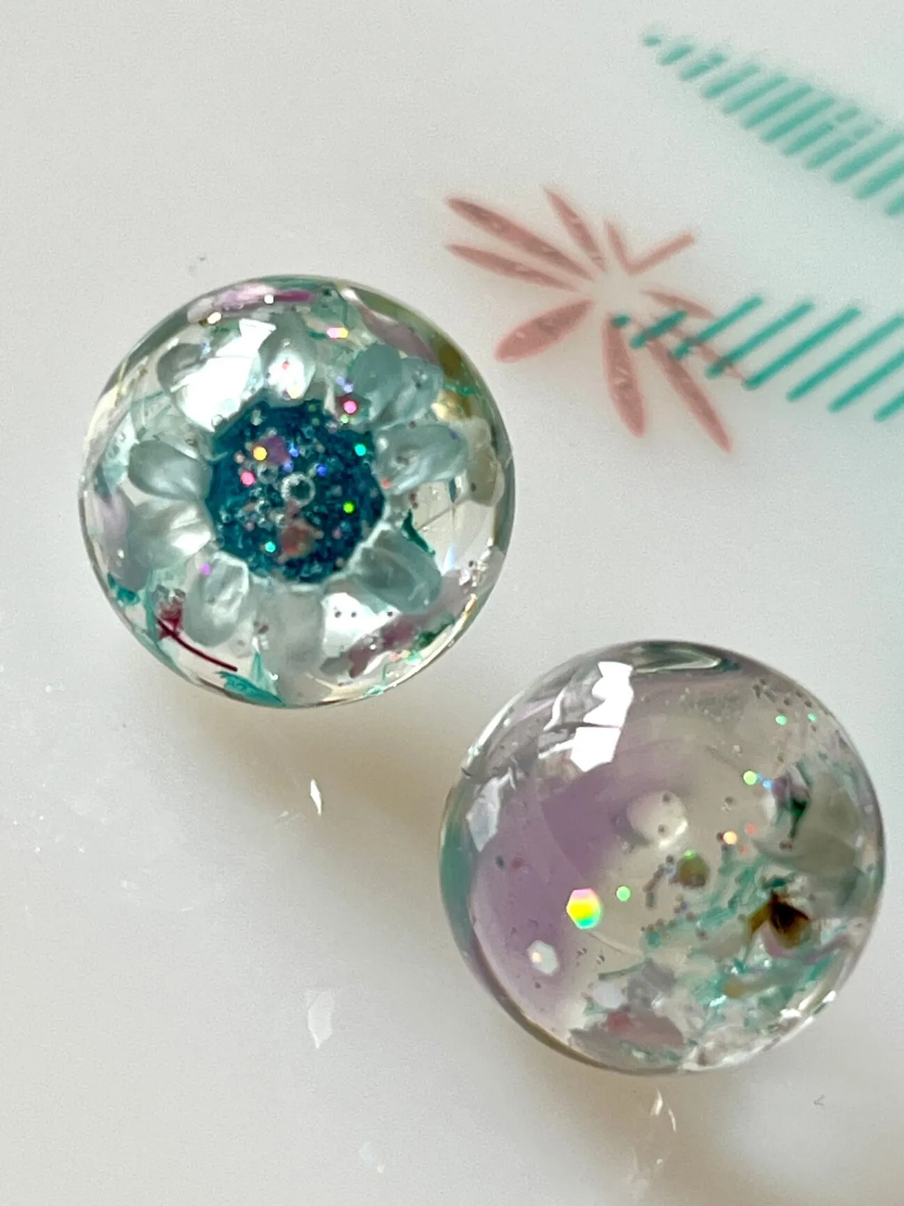 左右違い🌸ドライフラワー入りピアス【リベポ払い歓迎🎉】