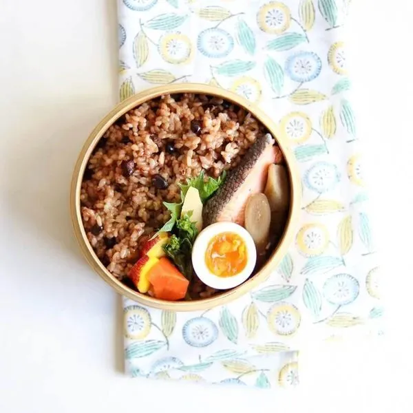 寝かせ玄米ごはんパック 小豆4食・黒米4食｜160g×8食【食べ比べセット】特許製法 結わえる