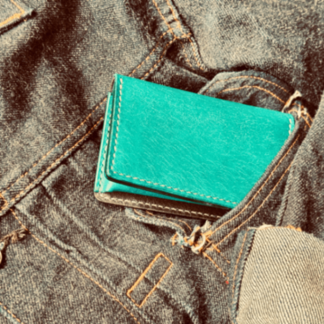 【友人の縁】一目惚れのターコイズ×野生の黒。一番の使いやすさを形にした総手縫い名刺入れ#002