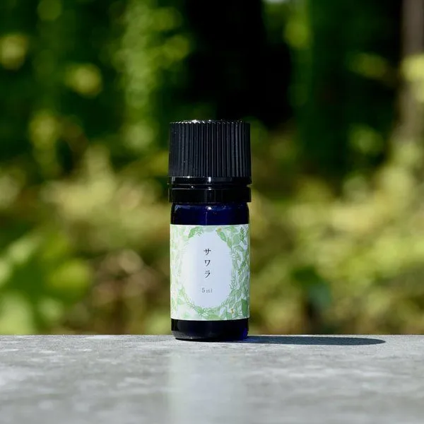 【ヒノキ系・丸みのある森林浴】サワラ精油 5ml｜北東北産天然木100%・無添加・国産アロマ