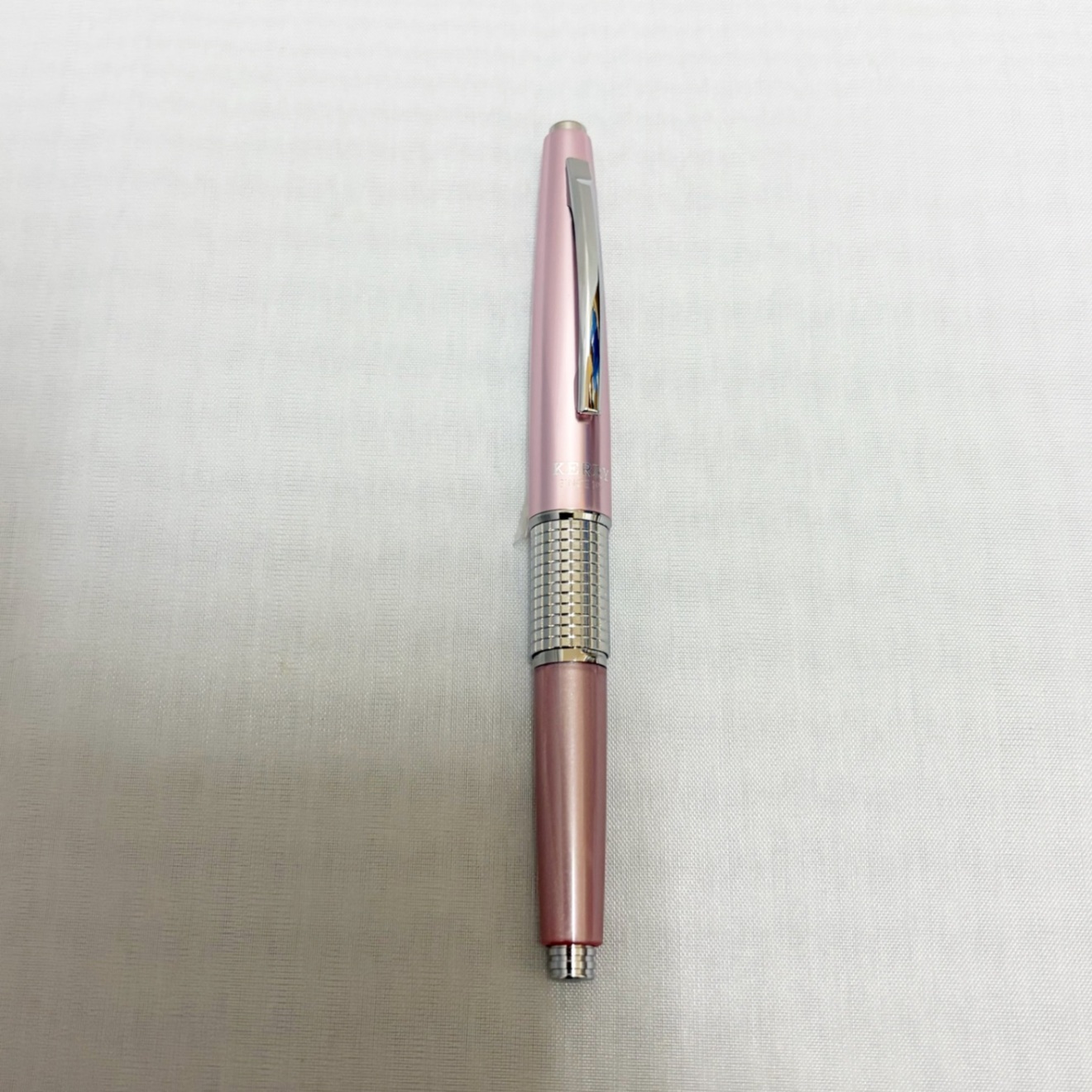 ぺんてる　万年CILケリー〈ロゼ〉