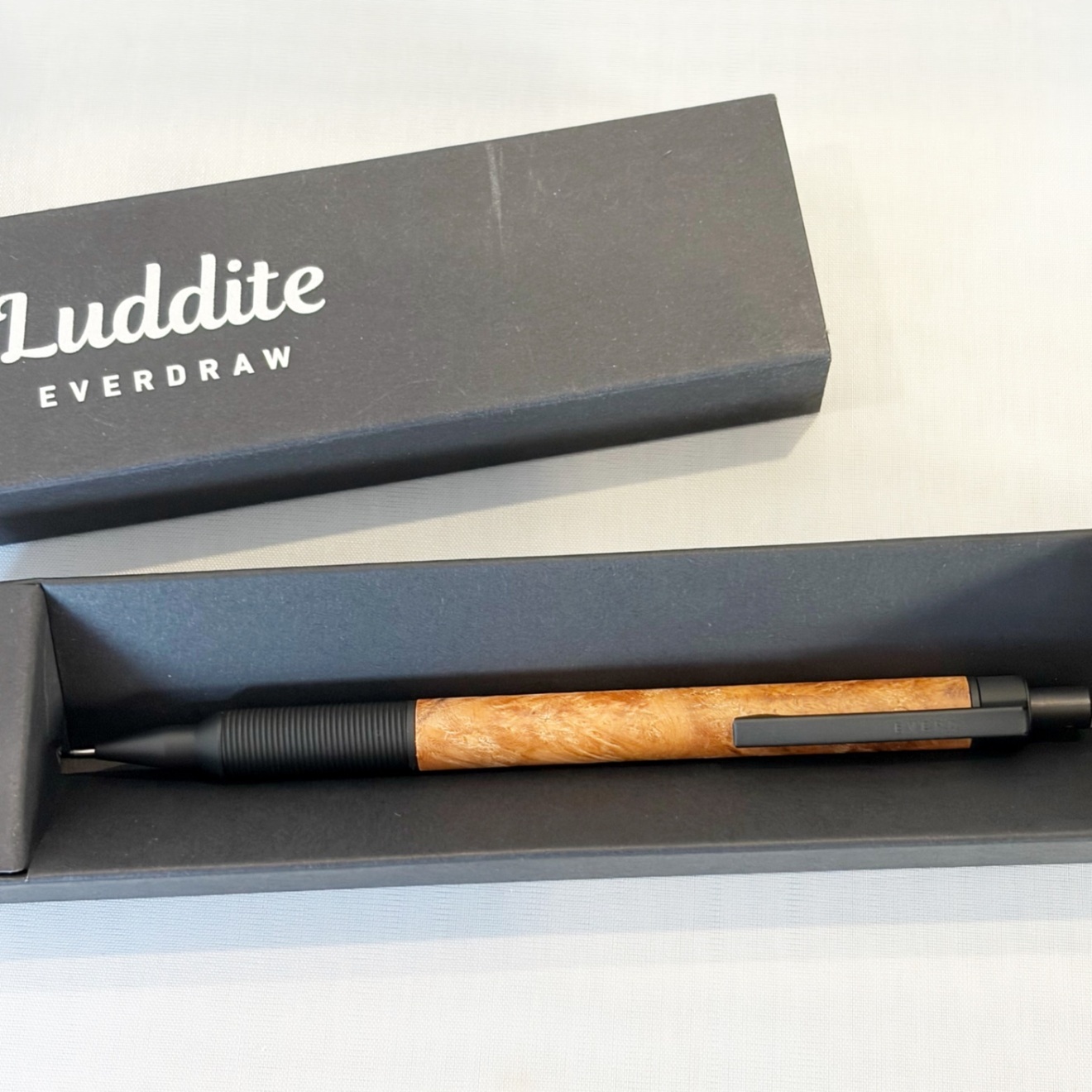 ラダイト　EVER DRAW 銘木モデル〈花梨瘤〉