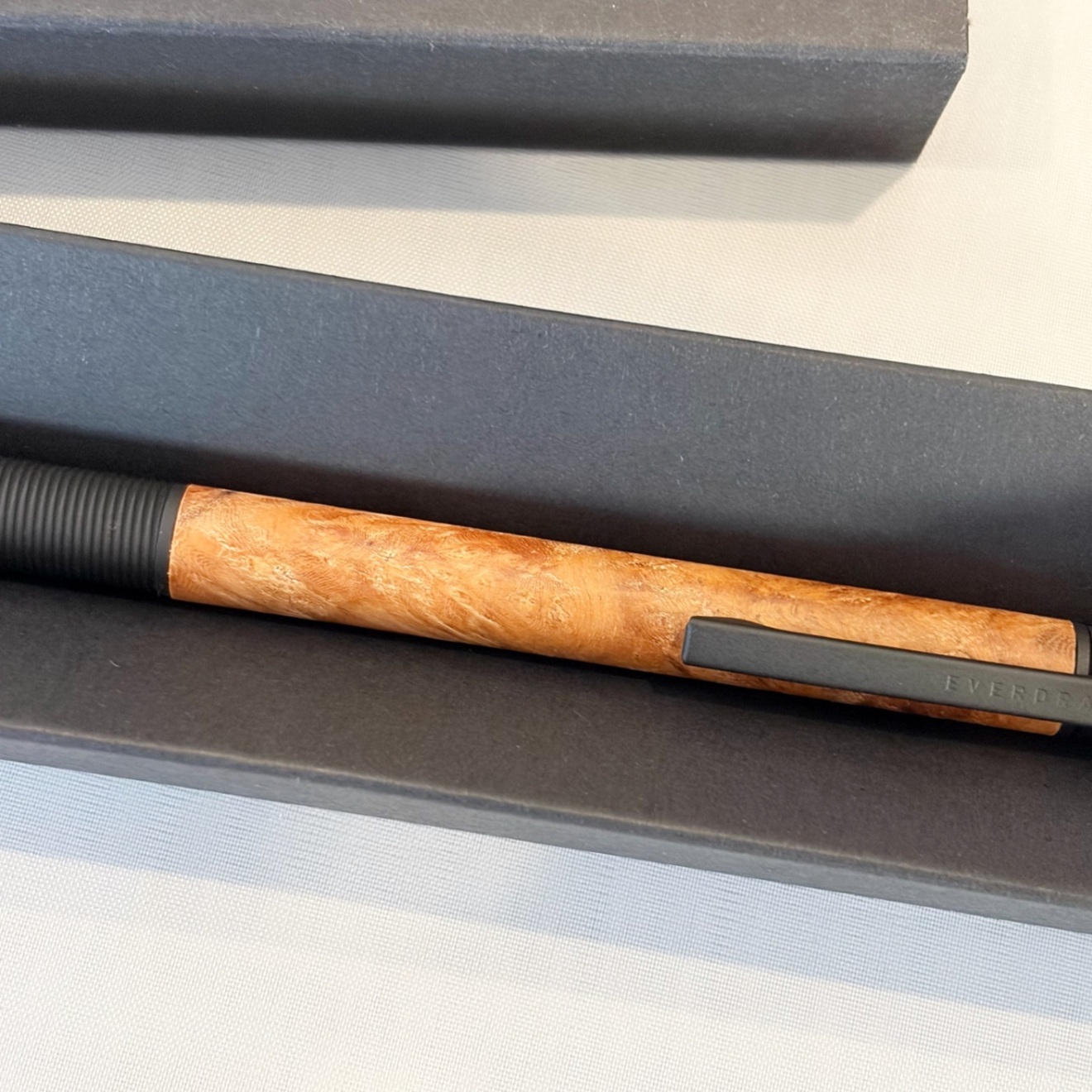 ラダイト　EVER DRAW 銘木モデル〈花梨瘤〉