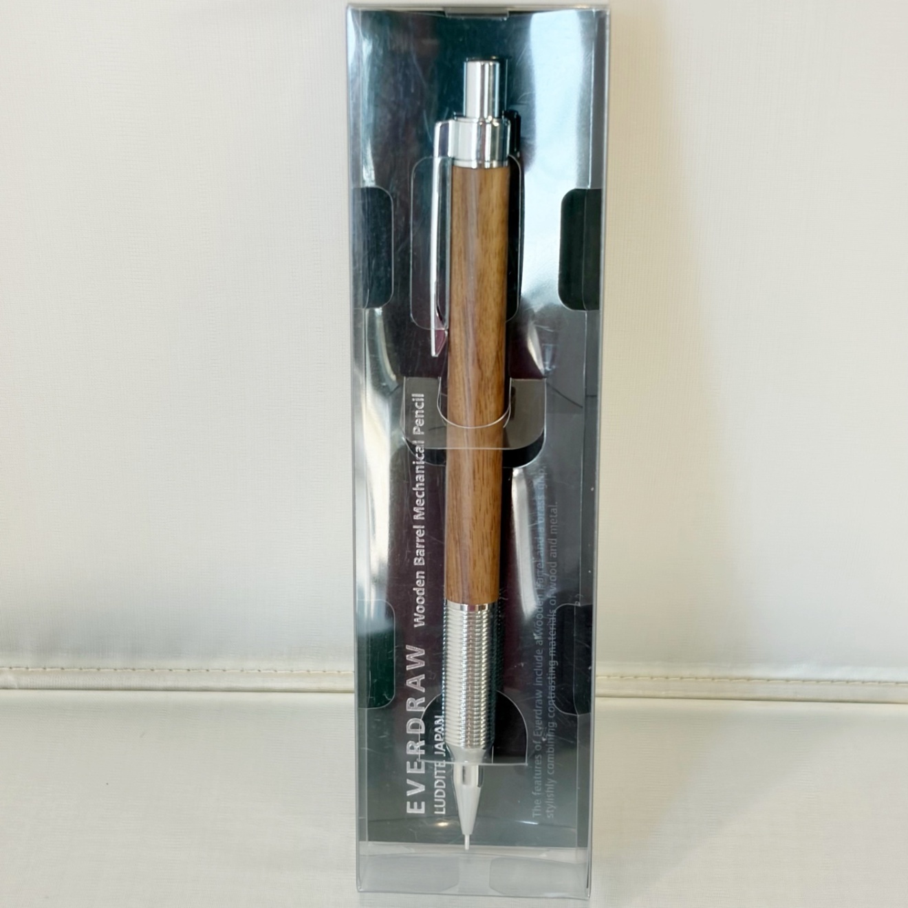 ラダイト　EVER DRAW 〈ウォールナット〉