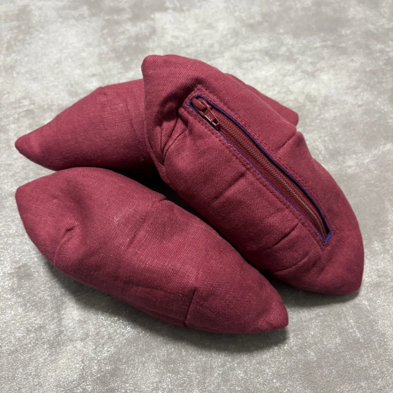 【ハンドメイド】紅芋　さつまいもの形をしたポーチ🍠 小さな貴重品を入れてバッグの中を整理整頓