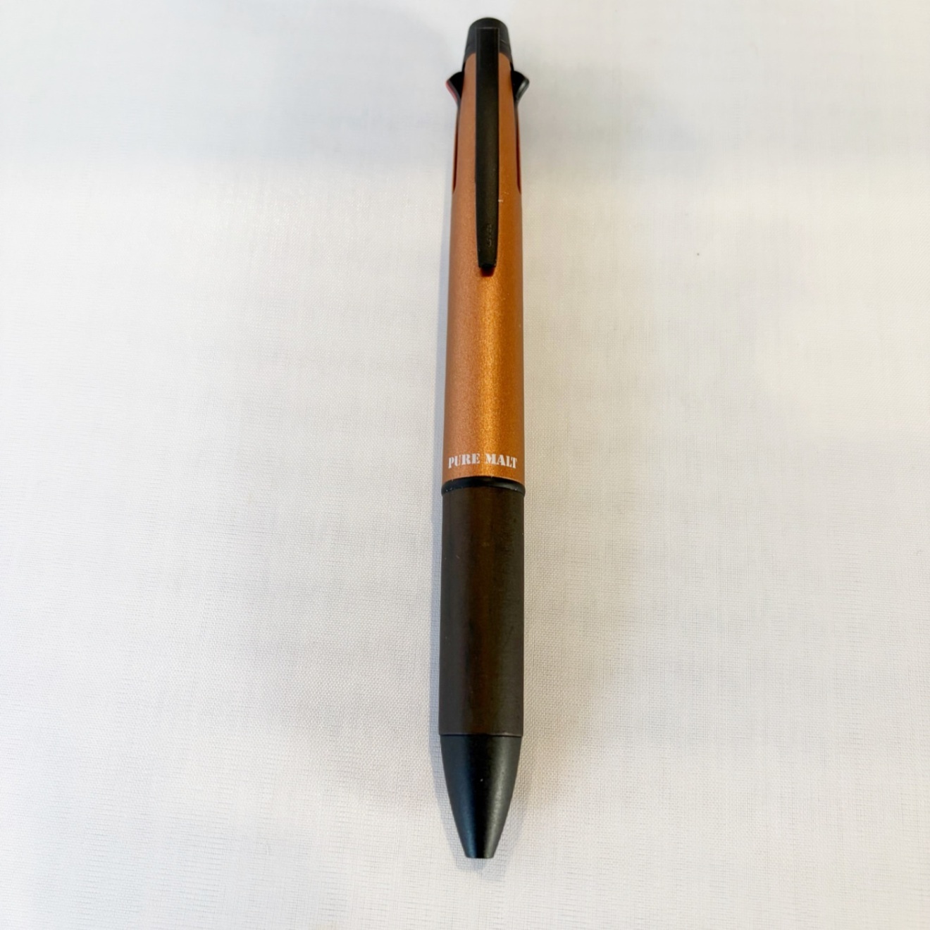 ジェットストリーム4＋1 PURE MALT〈アンバーオレンジ〉