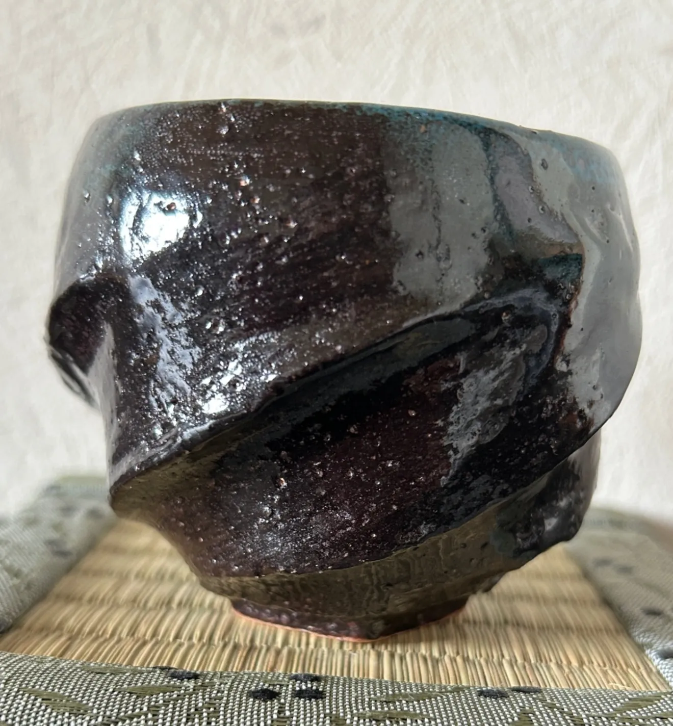 手捻り油滴天目×トルコ青釉ぐい呑み 宇宙の誕生を宿す 一点物 湯呑み 小鉢
