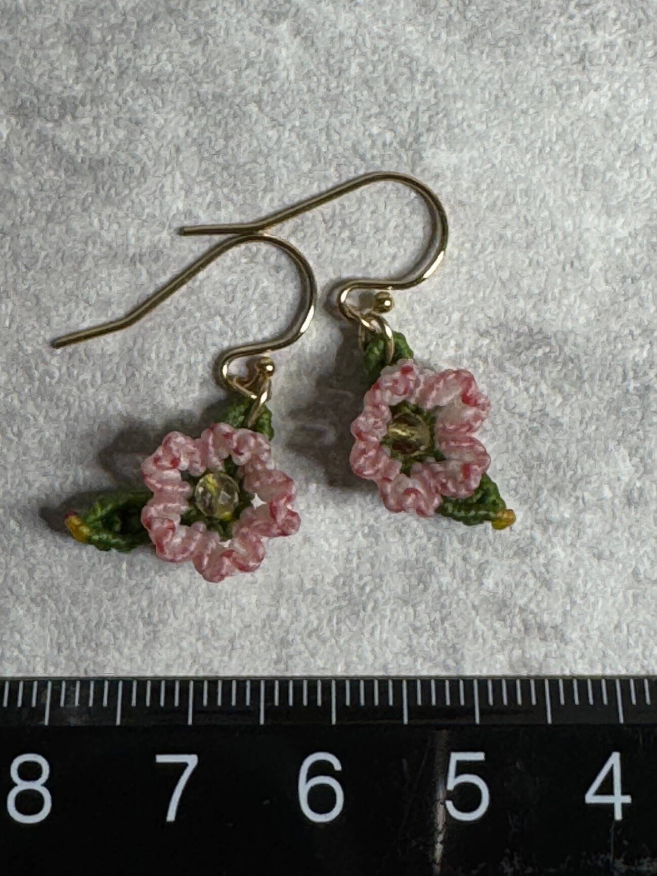 小さなお花の耳飾り〜天然シトリン〜