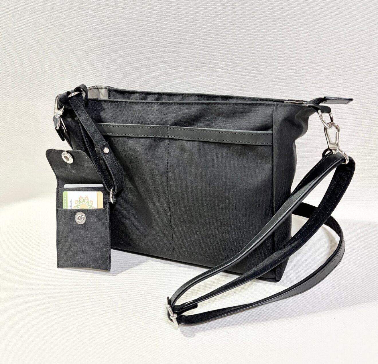 【丈夫×軽い】CORDURA®ショルダーバッグ　取り外しカードケース付き【行楽アイテム】

