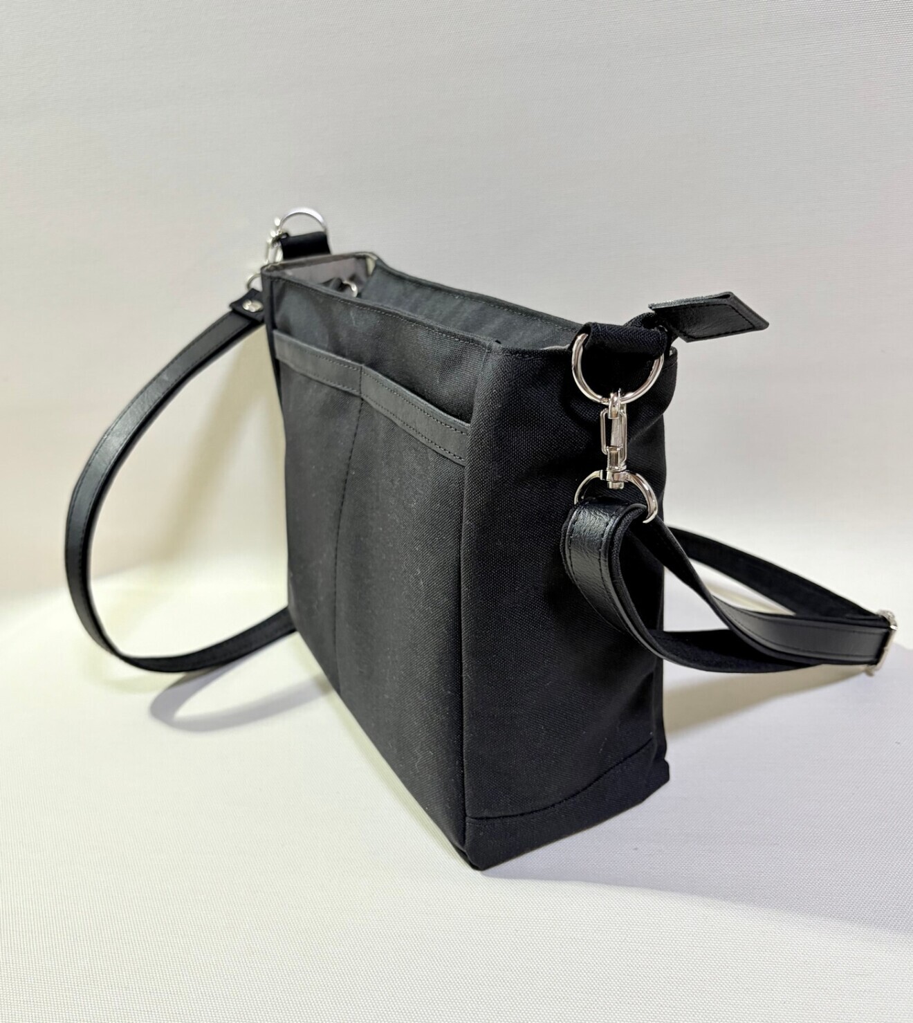 【丈夫×軽い】CORDURA®ショルダーバッグ　取り外しカードケース付き【行楽アイテム】
